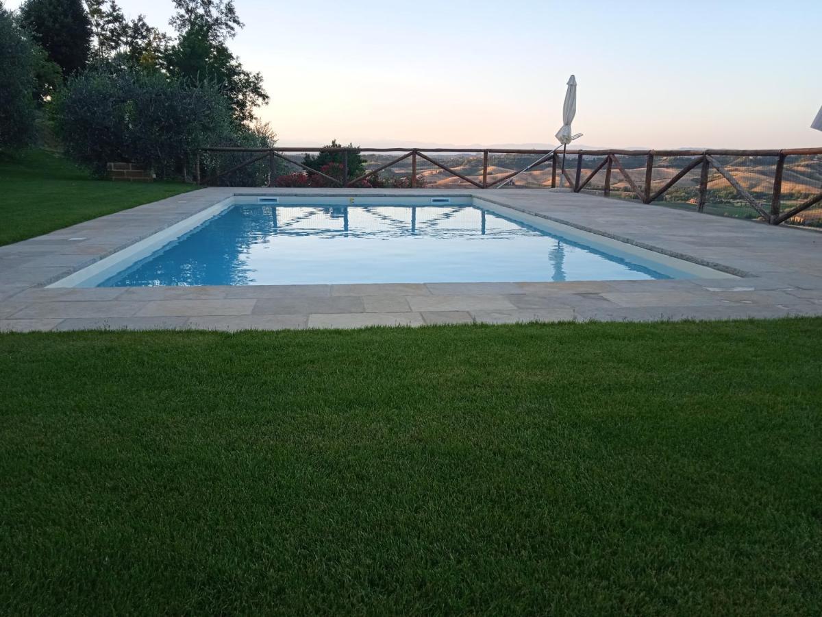 La Casa Di Chianni La Pieve Apartment Bagian luar foto